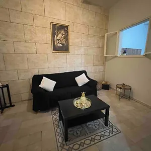 דירת אירוח מהממת בעיר תחתית חיפה